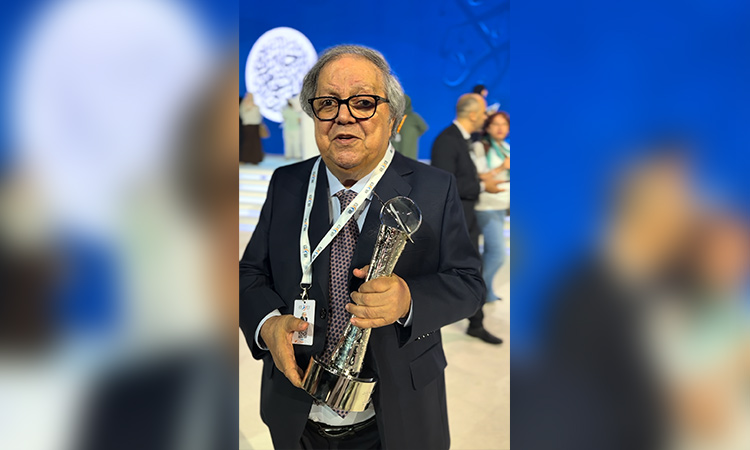 Tunisian columnist Al Zubaidi honoured for contributing over 5,000 articles Tunisian columnist Al Zubaidi honoured for contributing over 5,000 articles to Al Khaleej