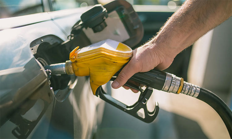 UAE reduces fuel prices for the month of June UAE reduces fuel prices for the month of June