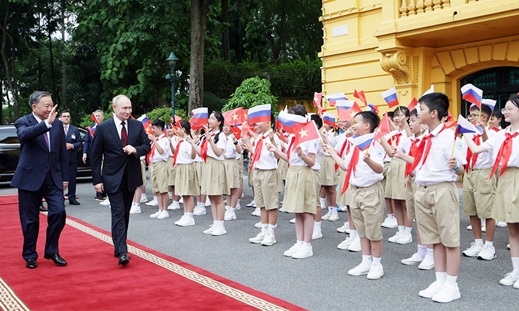Russian President Putin seeks new ‘reliable security architecture’ for Asia Russian President Putin seeks new ‘reliable security architecture’ for Asia