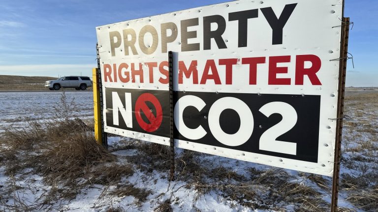 Midwestern carbon dioxide pipeline project gets approval in Iowa, but still has a long way to go