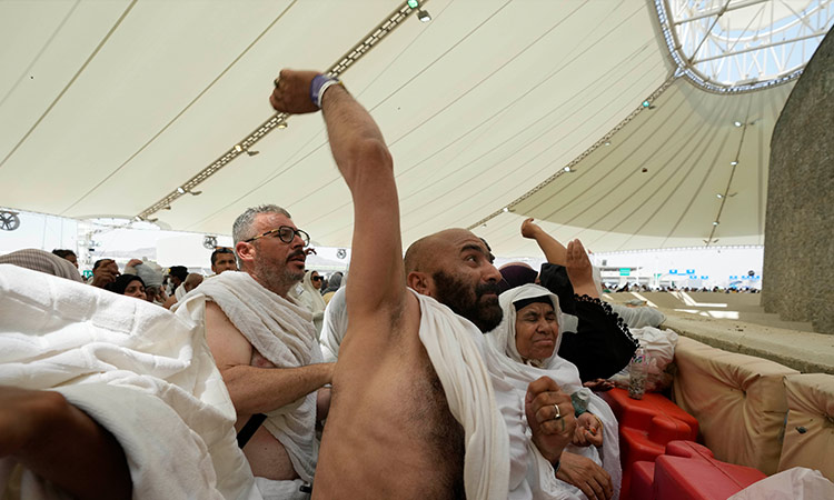 Pilgrims stone devil as they wrap up Hajj in deadly Pilgrims stone devil as they wrap up Hajj in deadly heat