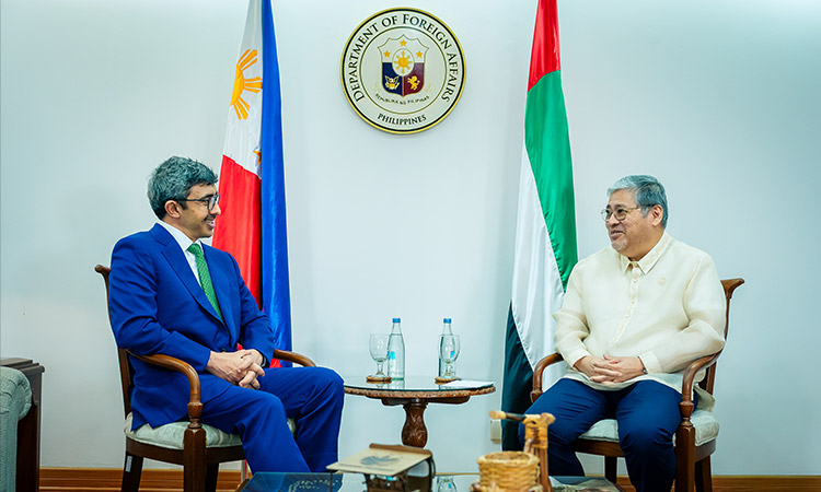 Sheikh Abdullah meets Philippines FM, discusses bilateral relations Sheikh Abdullah meets Philippines FM, discusses bilateral relations