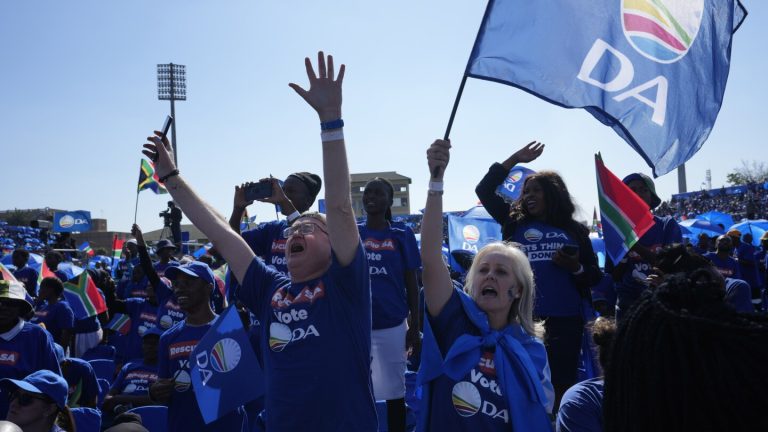 South Africa’s new government brings Black and white together. It’s also reviving racial tensions