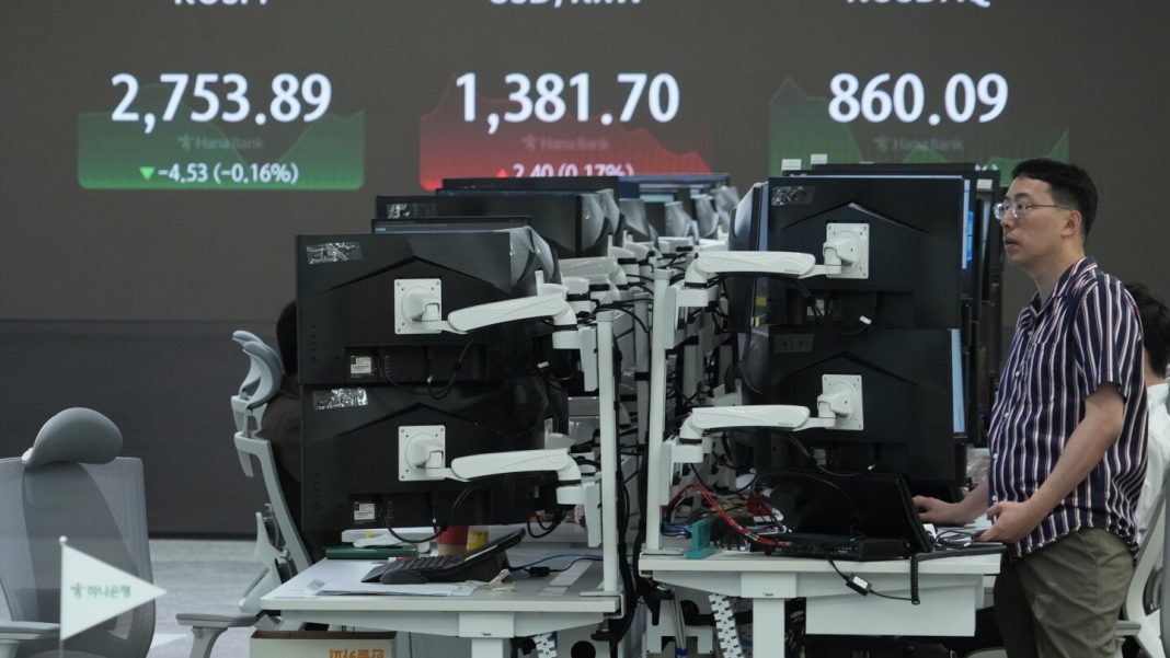 Stock market today: European stocks up, Asian shares mostly lower on weaker China factory data