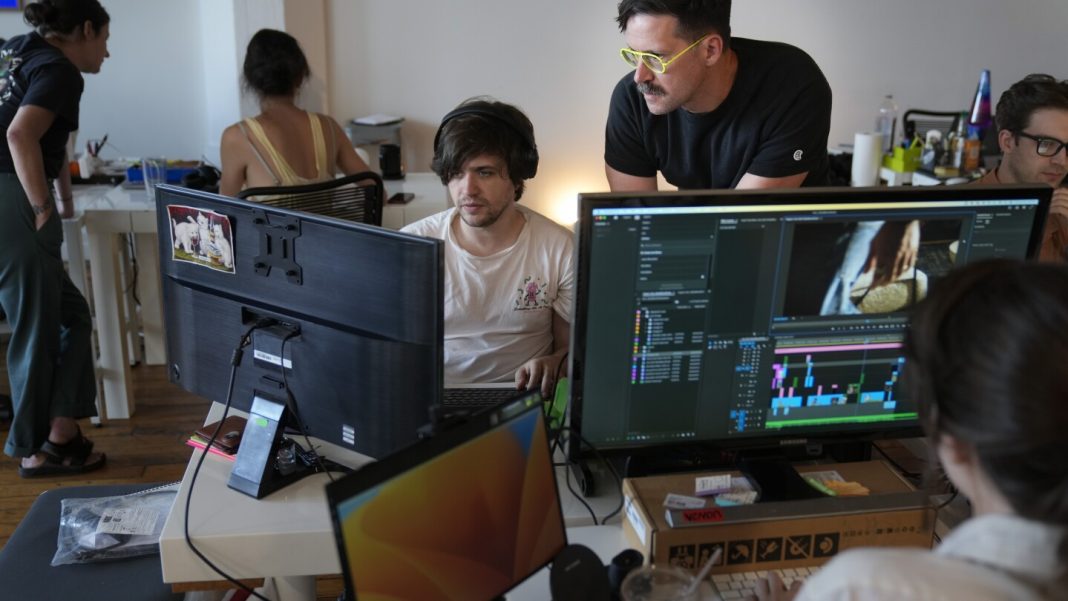 Summer hours are a perk small businesses can offer to Summer hours are a perk small businesses can offer to workers to boost morale