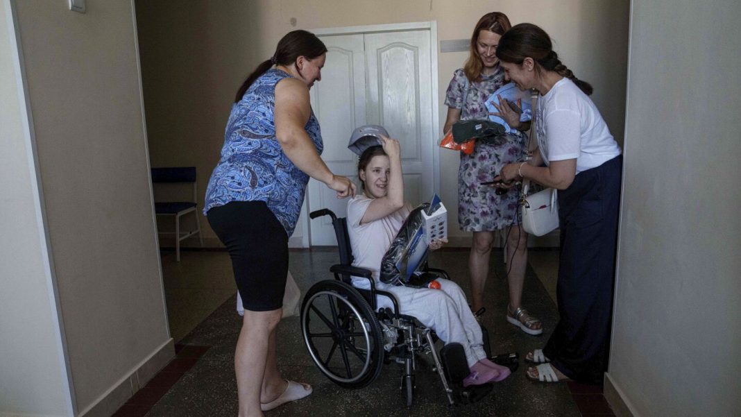 A hospital interrupts a teen’s dialysis as Kyiv’s bombardment shows A hospital interrupts a teen’s dialysis as Kyiv’s bombardment shows the cost of improved war tactics