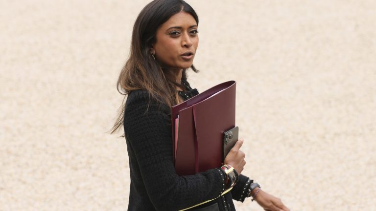 France’s government spokesperson is attacked on the campaign trail, days before decisive election