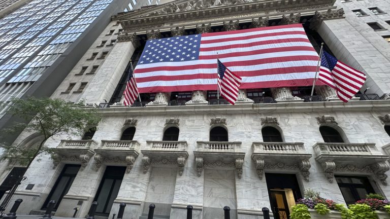 Stock market today: Wall Street’s scorching rally sets more records as hopes rise for rate cuts