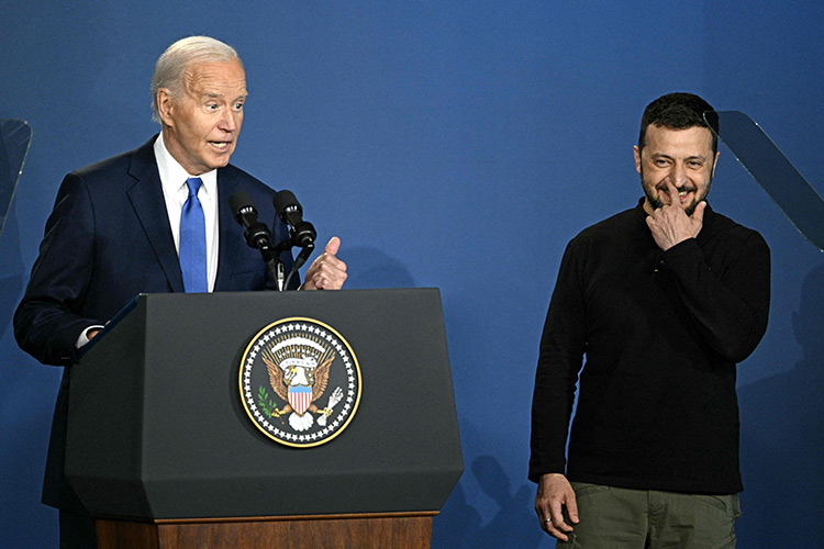 VIDEO: Biden mistakenly refers to Zelensky as Putin before correcting VIDEO: Biden mistakenly refers to Zelensky as Putin before correcting himself