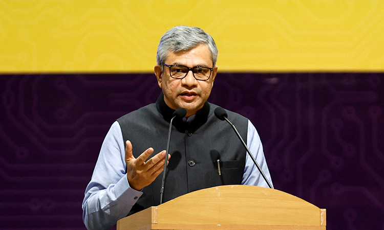 India approves assured pension scheme for federal government employees India approves assured pension scheme for federal government employees