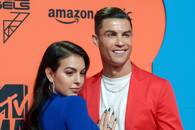 Ronaldo's YouTube channel garners record million followers within 90 minutes Ronaldo's YouTube channel garners record million followers within 90 minutes