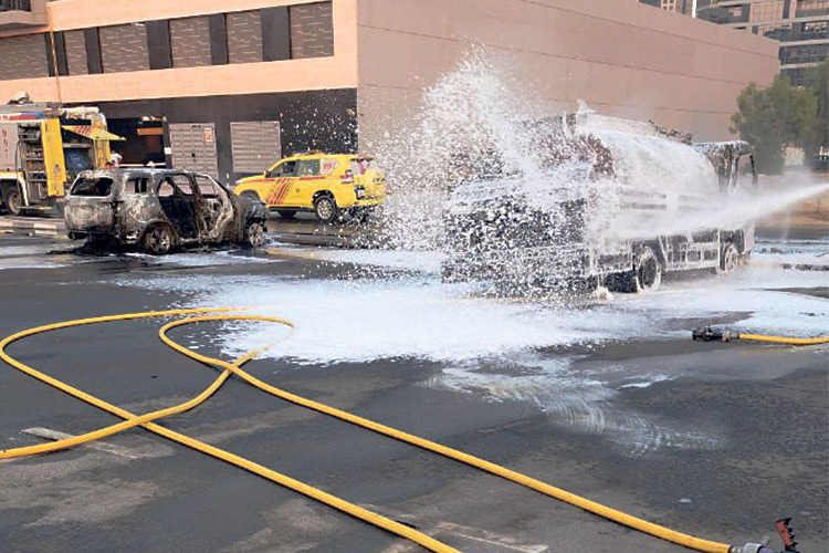 Dubai puts out fire in fuel tanker in Al Satwa Dubai puts out fire in fuel tanker in Al Satwa area