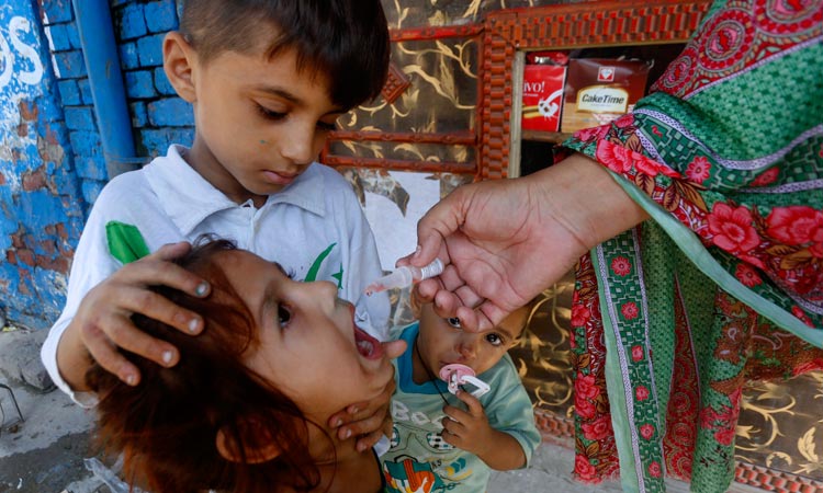 Pakistan plans large-scale vaccination campaign after first polio case reported Pakistan plans large-scale vaccination campaign after first polio case reported in 16 years