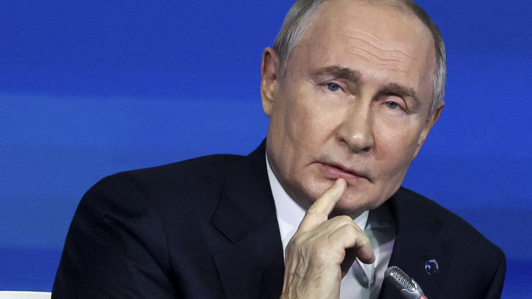 Kremlin rejects reports of a conversation last week between Putin Kremlin rejects reports of a conversation last week between Putin and Trump